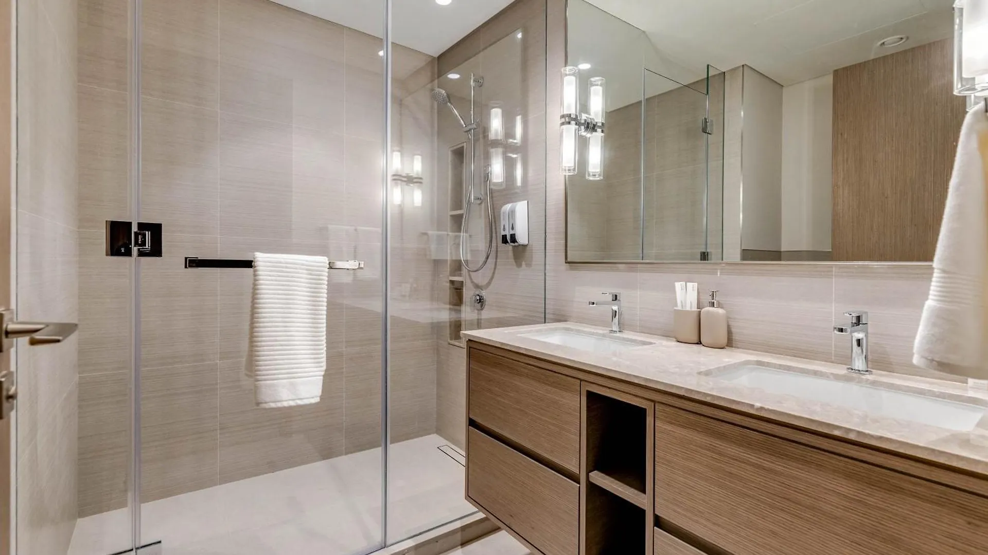 Knokey Burj Khalifa & Fountains View Luxury 2-Bedrooms Apartment Дубай