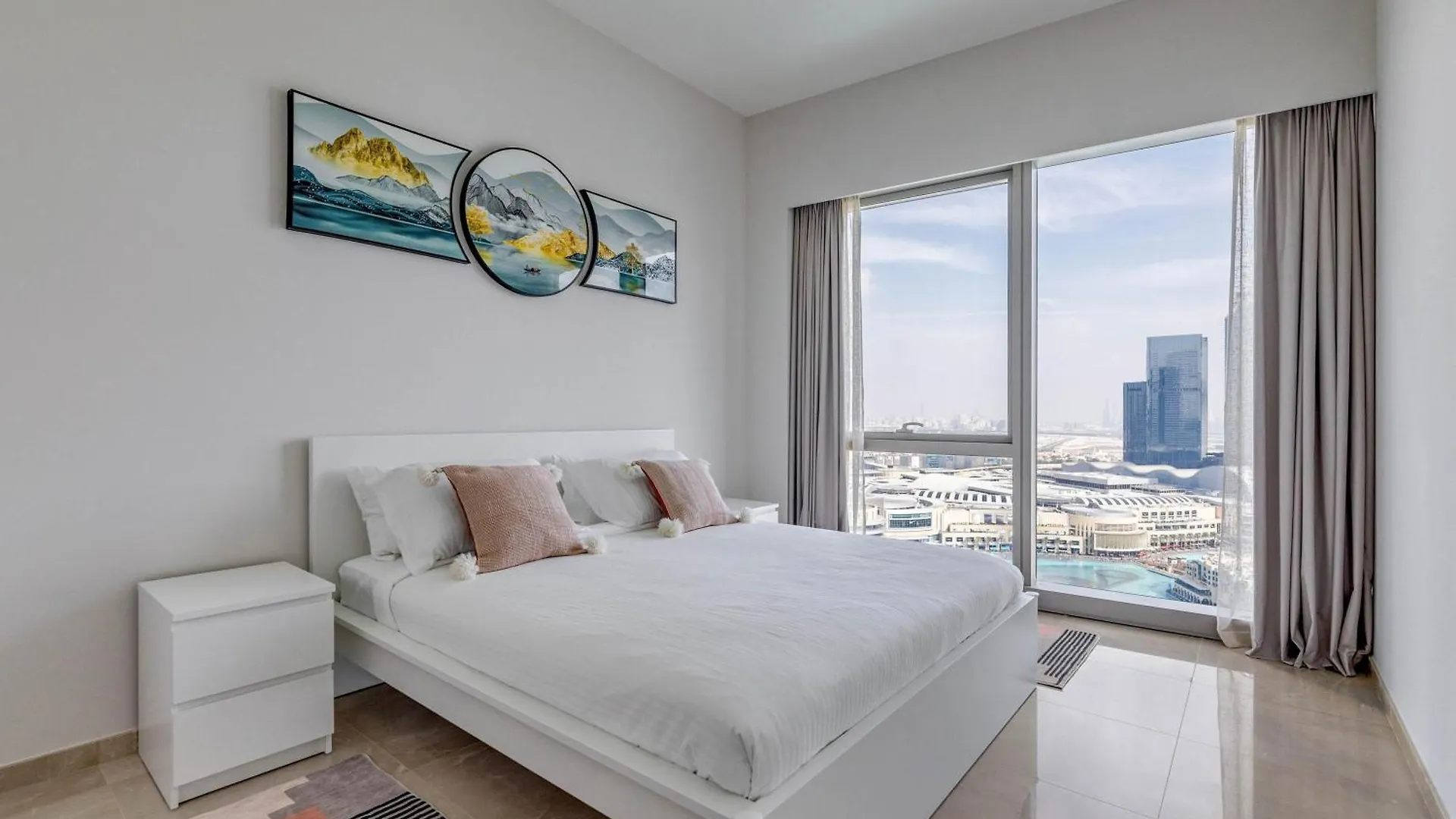 Knokey Burj Khalifa & Fountains View Luxury 2-Bedrooms Apartment Dubai